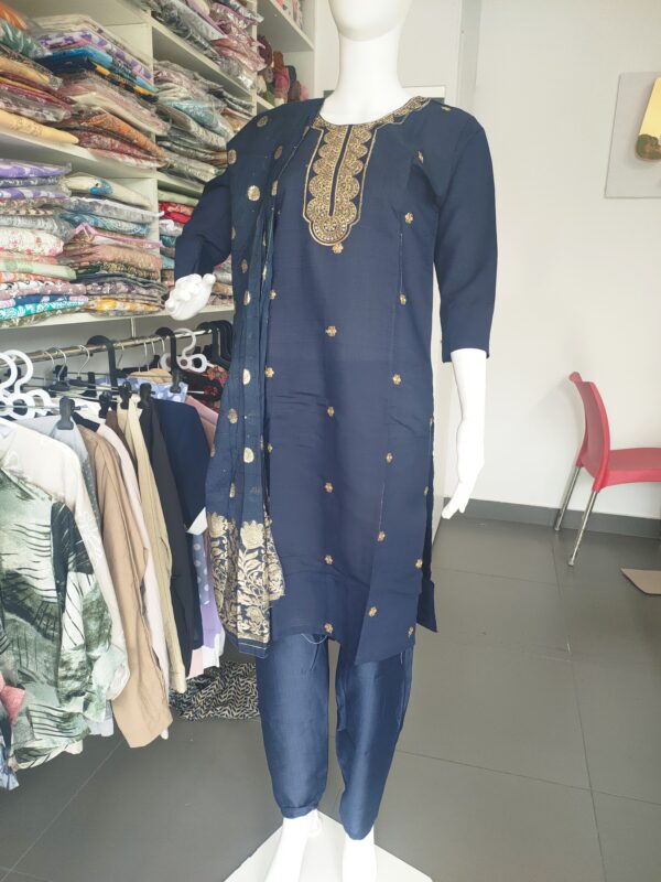 churidar/three piecexl