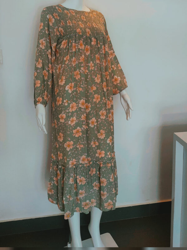 gown below knee